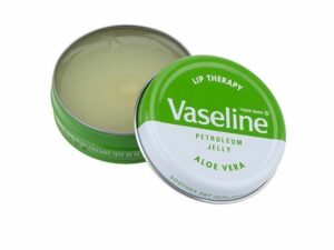 Vaseline lip therapy